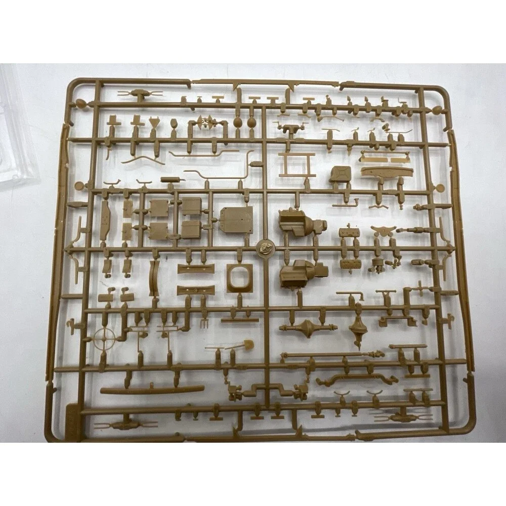 ICM 1:35 scale V3000S German Army Truck 1941 Production Model Kit